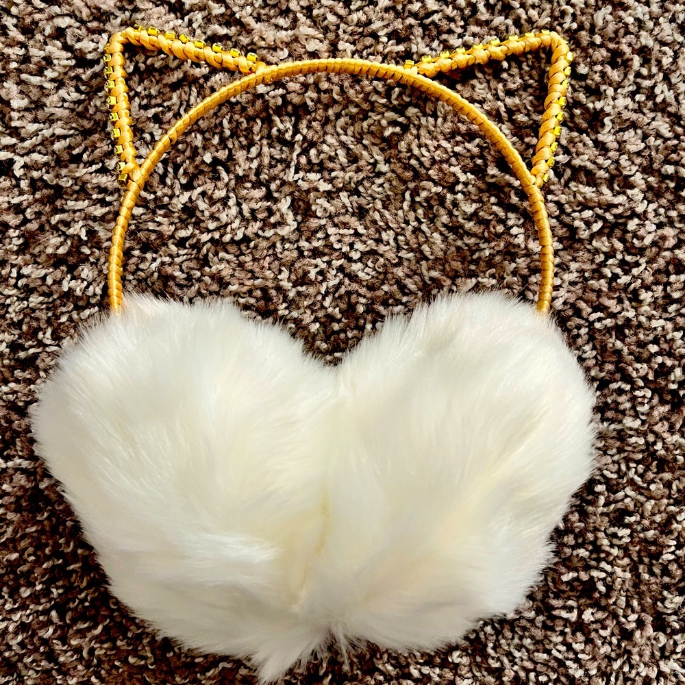 Cat Ears Fluffy White/Gold EarMuffs